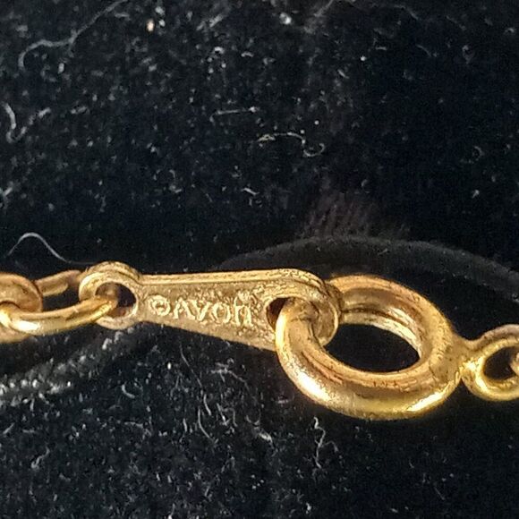 Vintage Avon Gold tone  metal link necklace Cottagecore Grandmacore - Picture 3 of 7